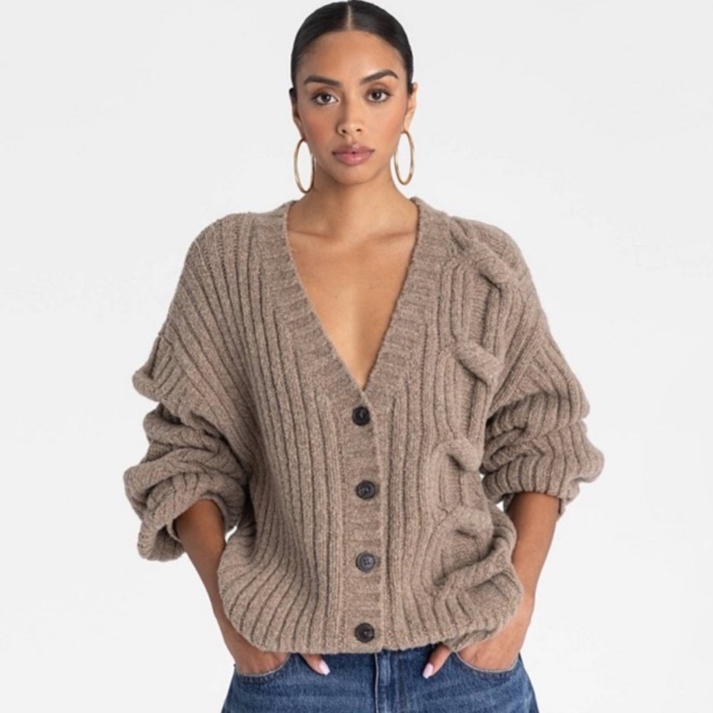 🔥KBB by KAHLANA “The Cable Mix Cardi” Medium- NEW!✨